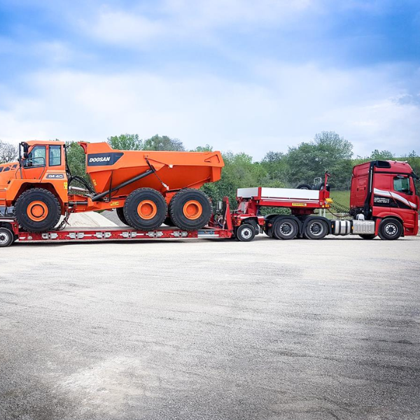 Low Bed Semi Trailer